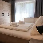 شقة شبيتالار